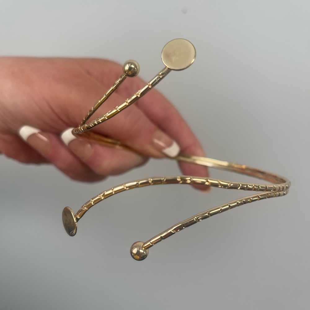 Elegant Arm Gold Cuff Bracelet